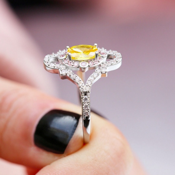 Baroque style 925 Silver Oval Citrine CZ AAA Ring - Picture 2 of 8